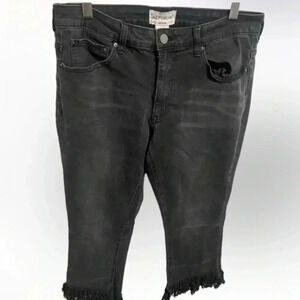 For the republic frayed hem jeans‎ size 28